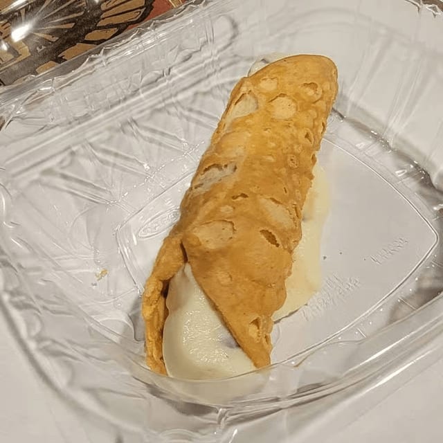 Cannoli Platter Catering.