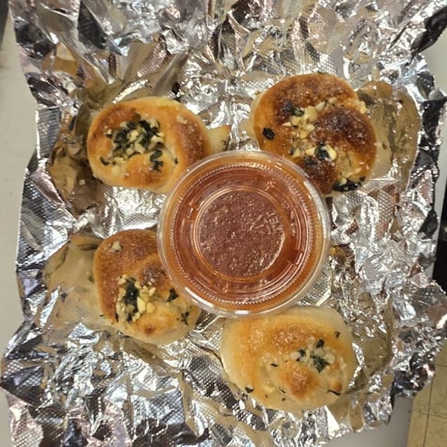 Garlic Knots.