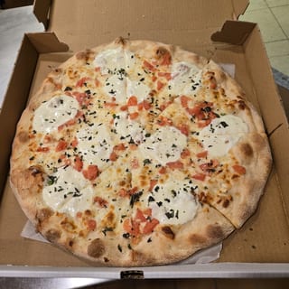 Caprese Pizza